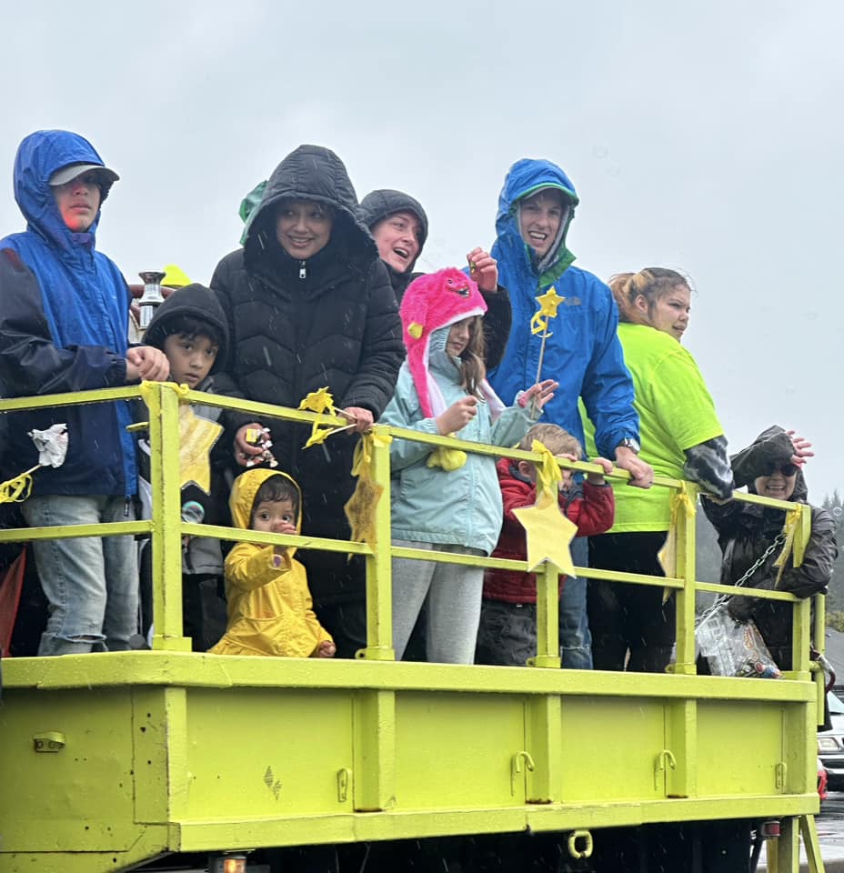 Rain or Shine: Ilwaco Kids Parade Triumphs Again!
